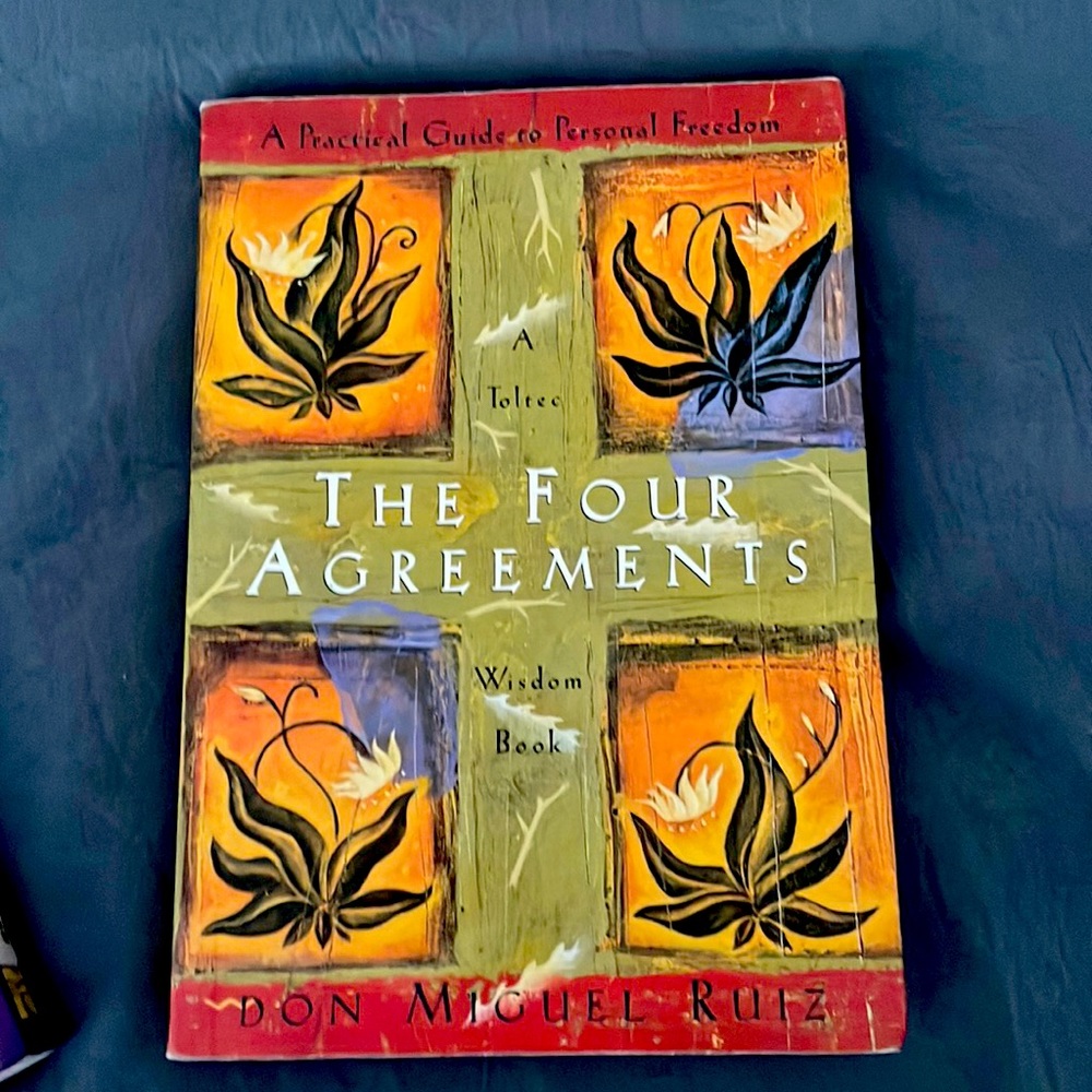 THE FOUR AGREEMENTS"  BOOK